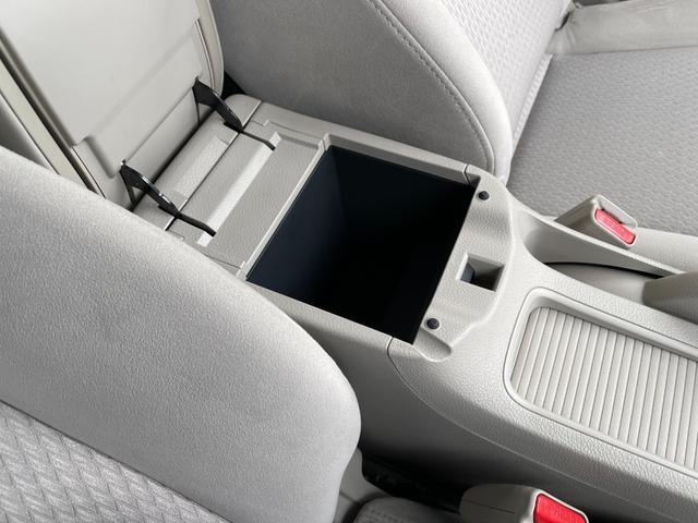 シルフィ Ｇ　純正ナビ／ＣＤ／ＤＶＤ／ＴＶ／ＢＴ／ＳＤ／ＵＳＢ／Ｂカメラ／ＥＴＣ／ＨＩＤ／プッシュ＆スマート／純正１６ＡＷ／左右独立ＡＡＣ／おもいやり機能付きオートライト／オート格納ドアミラー／Ｓ＆Ｃエアバック（44枚目）