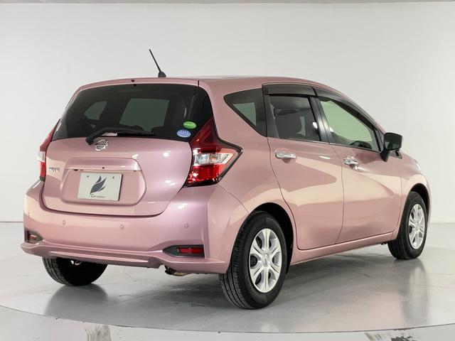 ノート Ｘ　アラウンドビュー／純正ＳＤナビ／衝突軽減／レーンキープ／コーナーセンサー／スマート＆プッシュ／スマートミラー／ＣＤ／ＤＶＤ／Ｂｌｕｅｔｏｏｔｈ／フルセグＴＶ／ｉ－ｓｔｏｐ／Ｍサーバー／オートハイビーム（10枚目）