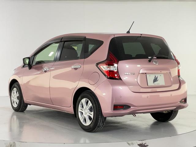 ノート Ｘ　アラウンドビュー／純正ＳＤナビ／衝突軽減／レーンキープ／コーナーセンサー／スマート＆プッシュ／スマートミラー／ＣＤ／ＤＶＤ／Ｂｌｕｅｔｏｏｔｈ／フルセグＴＶ／ｉ－ｓｔｏｐ／Ｍサーバー／オートハイビーム（12枚目）