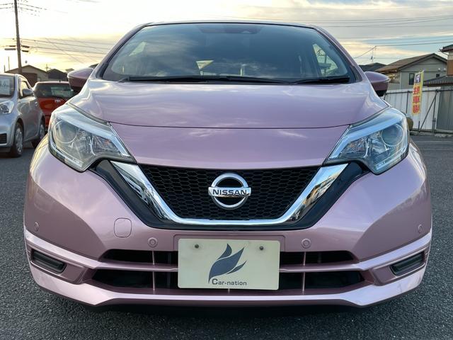 ノート Ｘ　アラウンドビュー／純正ＳＤナビ／衝突軽減／レーンキープ／コーナーセンサー／スマート＆プッシュ／スマートミラー／ＣＤ／ＤＶＤ／Ｂｌｕｅｔｏｏｔｈ／フルセグＴＶ／ｉ－ｓｔｏｐ／Ｍサーバー／オートハイビーム（52枚目）