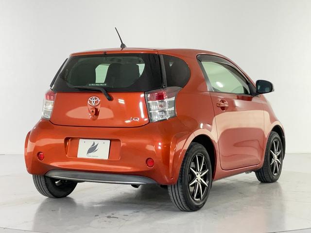 ｉＱ １３０Ｇ　後期型／シーケンシャルシフトマチック７ＣＶＴ／フロントフォグランプ／デジタル表示プッシュ式ＡＡＣ／スマートキー・プッシュスタート／社外ＳＤナビ／フルセグＴＶ／ＤＶＤ／Ｂｌｕｅｔｏｏｔｈ／前後ドラレコ（8枚目）