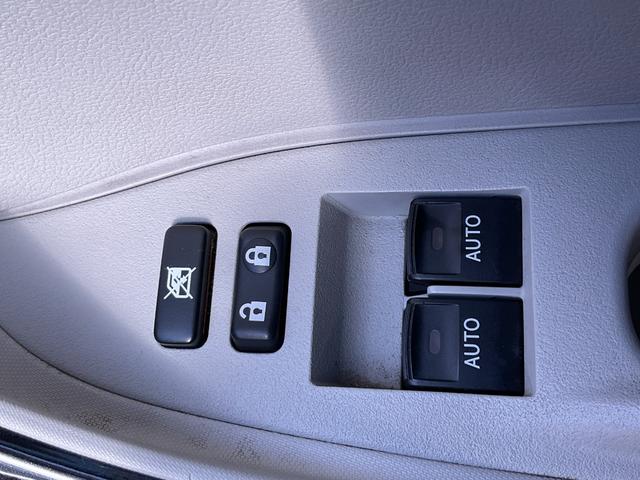 ｉＱ １３０Ｇ　後期型／シーケンシャルシフトマチック７ＣＶＴ／フロントフォグランプ／デジタル表示プッシュ式ＡＡＣ／スマートキー・プッシュスタート／社外ＳＤナビ／フルセグＴＶ／ＤＶＤ／Ｂｌｕｅｔｏｏｔｈ／前後ドラレコ（33枚目）