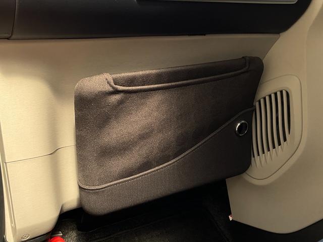 ｉＱ １３０Ｇ　後期型／シーケンシャルシフトマチック７ＣＶＴ／フロントフォグランプ／デジタル表示プッシュ式ＡＡＣ／スマートキー・プッシュスタート／社外ＳＤナビ／フルセグＴＶ／ＤＶＤ／Ｂｌｕｅｔｏｏｔｈ／前後ドラレコ（35枚目）