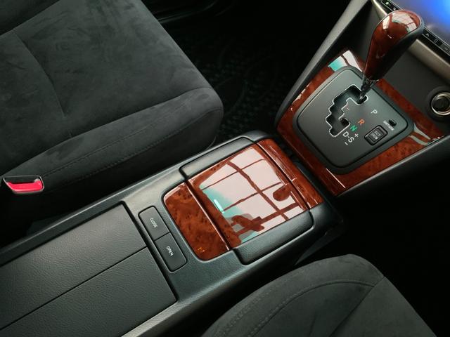 ハリアー ２４０Ｇ　Ｌパッケージアルカンターラセレクション　ワンオーナー／特別仕様車／アルカンターラシート／バックカメラ／ＥＴＣ／パワーシート／電動リアゲート／キーレス／ＣＤ／ＤＶＤ／ＨＩＤヘッドランプ／フォグ／純正１７インチアルミ／ウッドコンビハンドル（33枚目）