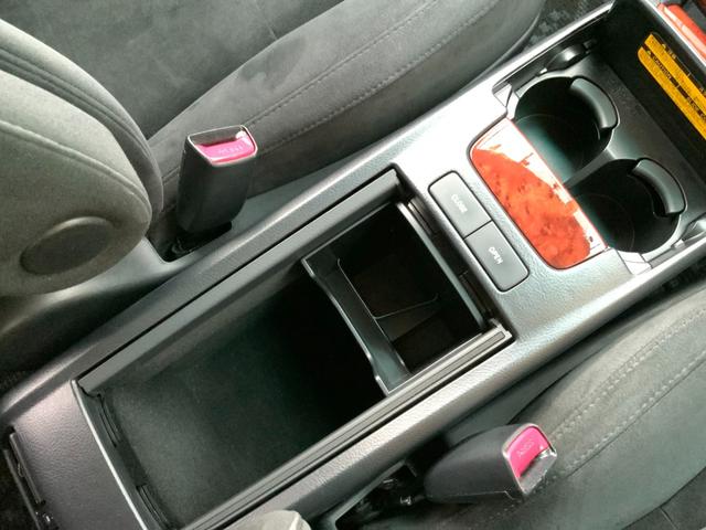 ハリアー ２４０Ｇ　Ｌパッケージアルカンターラセレクション　ワンオーナー／特別仕様車／アルカンターラシート／バックカメラ／ＥＴＣ／パワーシート／電動リアゲート／キーレス／ＣＤ／ＤＶＤ／ＨＩＤヘッドランプ／フォグ／純正１７インチアルミ／ウッドコンビハンドル（34枚目）