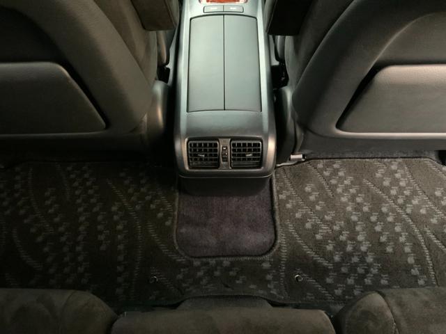 ハリアー ２４０Ｇ　Ｌパッケージアルカンターラセレクション　ワンオーナー／特別仕様車／アルカンターラシート／バックカメラ／ＥＴＣ／パワーシート／電動リアゲート／キーレス／ＣＤ／ＤＶＤ／ＨＩＤヘッドランプ／フォグ／純正１７インチアルミ／ウッドコンビハンドル（45枚目）