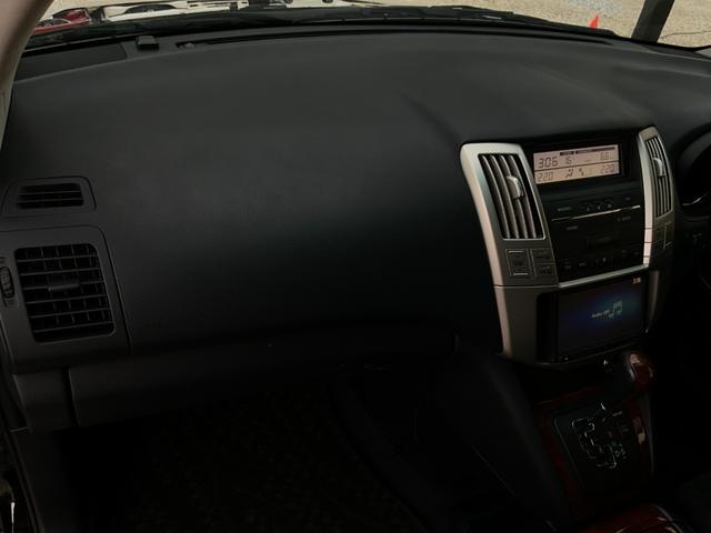 ハリアー ２４０Ｇ　Ｌパッケージアルカンターラセレクション　ワンオーナー／特別仕様車／アルカンターラシート／バックカメラ／ＥＴＣ／パワーシート／電動リアゲート／キーレス／ＣＤ／ＤＶＤ／ＨＩＤヘッドランプ／フォグ／純正１７インチアルミ／ウッドコンビハンドル（47枚目）