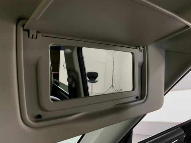 N-ONE プレミアム 純正ナビ/バックカメラ/合皮コンビシート/ETC/HIDヘッドランプ/LEDフォグ/スマートキー/Bluetooth/フルセグTV/CD/DVD/プッシュスタート/i-stop/純正14インチアルミ(45枚目)