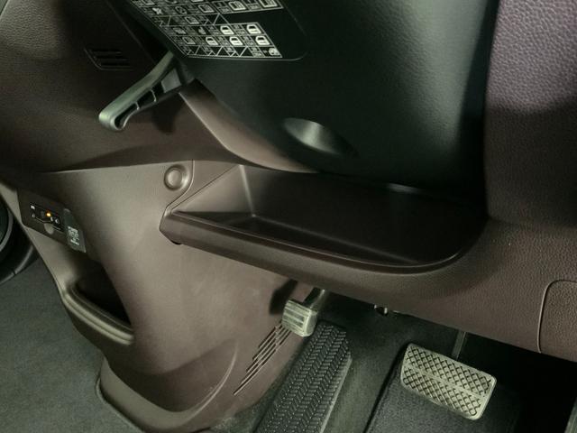 N-ONE プレミアム 純正ナビ/バックカメラ/合皮コンビシート/ETC/HIDヘッドランプ/LEDフォグ/スマートキー/Bluetooth/フルセグTV/CD/DVD/プッシュスタート/i-stop/純正14インチアルミ(47枚目)