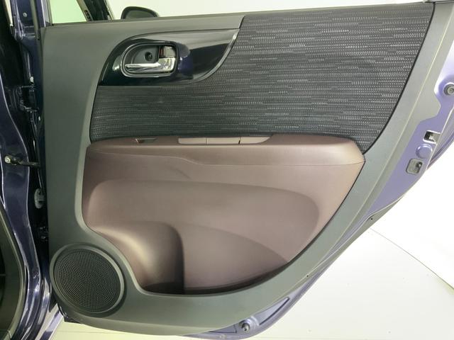 N-ONE プレミアム 純正ナビ/バックカメラ/合皮コンビシート/ETC/HIDヘッドランプ/LEDフォグ/スマートキー/Bluetooth/フルセグTV/CD/DVD/プッシュスタート/i-stop/純正14インチアルミ(53枚目)