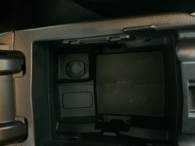 ＸＶ ２．０ｉ－Ｌ　アイサイトポップスター　アイサイトＶｅｒ３／サンルーフ／純正ＳＤナビ／スマート＆プッシュ／ＥＴＣ／Ｂカメラ／ＨＩＤライト／パワーシート／純正１７ＡＷ／フォグライト／ルーフレール／ｉ－ｓｔｏｐ／フルセグ／ＢＴ／ＣＤ／ＤＶＤ（52枚目）