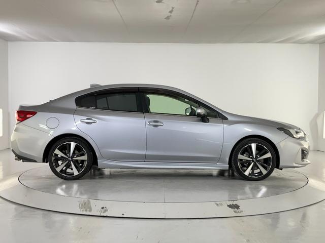 インプレッサＧ４ ２．０ｉ－Ｓアイサイト　純正８インチナビ／アドバンスドセイフティＰＫＧ／アイサイトＶｅｒ３／ＥＴＣ２．０／バックカメラ／電動シート／Ｂｌｕｅｔｏｏｔｈ／衝突軽減／誤発進抑制／レーンキープ／後側方検知／レーダークルーズ（12枚目）