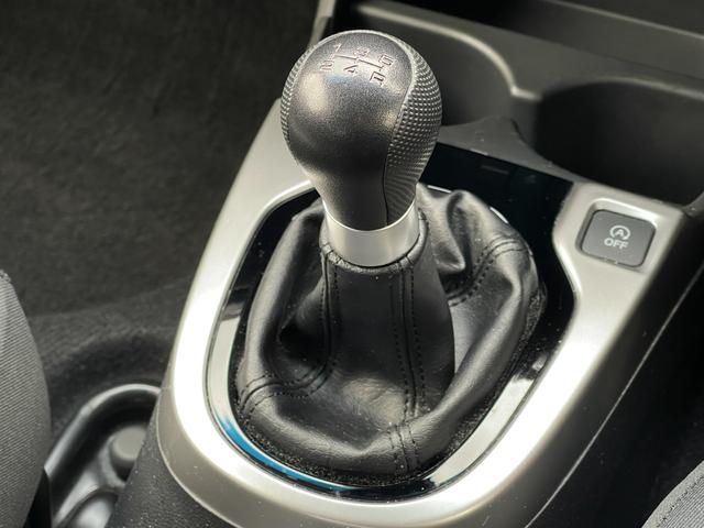フィット １３Ｇ・Ｆ　５速ＭＴ／ホンダセンシング／衝突軽減／レーンキープ／レーダークルーズ／ＥＴＣ／Ｂｌｕｅｔｏｏｔｈ／バックカメラ／ｉ－ｓｔｏｐ／スマートキー／プッシュＳ／ステアスイッチ／ＬＥＤヘッドランプ／ＬＥＤフォグ（3枚目）