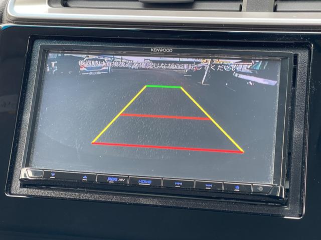 フィット １３Ｇ・Ｆ　５速ＭＴ／ホンダセンシング／衝突軽減／レーンキープ／レーダークルーズ／ＥＴＣ／Ｂｌｕｅｔｏｏｔｈ／バックカメラ／ｉ－ｓｔｏｐ／スマートキー／プッシュＳ／ステアスイッチ／ＬＥＤヘッドランプ／ＬＥＤフォグ（6枚目）