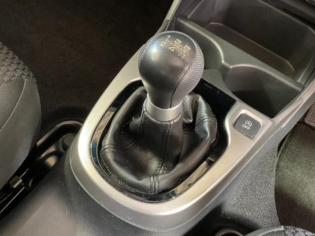 フィット １３Ｇ・Ｆ　５速ＭＴ／ホンダセンシング／衝突軽減／レーンキープ／レーダークルーズ／ＥＴＣ／Ｂｌｕｅｔｏｏｔｈ／バックカメラ／ｉ－ｓｔｏｐ／スマートキー／プッシュＳ／ステアスイッチ／ＬＥＤヘッドランプ／ＬＥＤフォグ（26枚目）