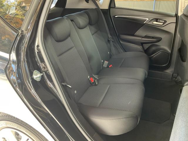 フィット １３Ｇ・Ｆ　５速ＭＴ／ホンダセンシング／衝突軽減／レーンキープ／レーダークルーズ／ＥＴＣ／Ｂｌｕｅｔｏｏｔｈ／バックカメラ／ｉ－ｓｔｏｐ／スマートキー／プッシュＳ／ステアスイッチ／ＬＥＤヘッドランプ／ＬＥＤフォグ（41枚目）