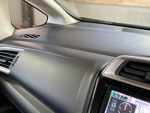 フィット １３Ｇ・Ｆ　５速ＭＴ／ホンダセンシング／衝突軽減／レーンキープ／レーダークルーズ／ＥＴＣ／Ｂｌｕｅｔｏｏｔｈ／バックカメラ／ｉ－ｓｔｏｐ／スマートキー／プッシュＳ／ステアスイッチ／ＬＥＤヘッドランプ／ＬＥＤフォグ（48枚目）