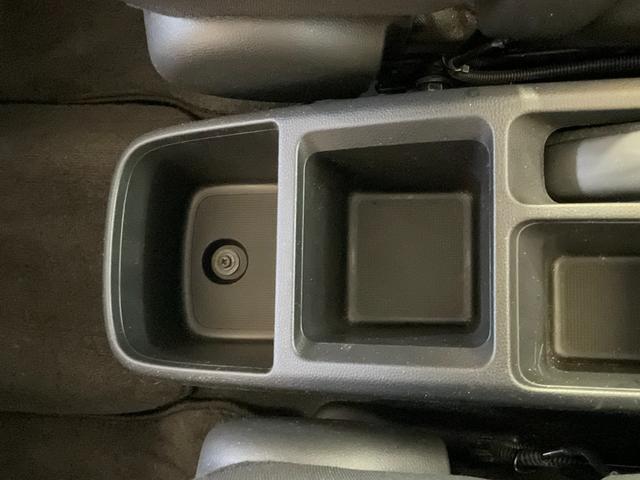 フィット １３Ｇ・Ｆ　５速ＭＴ／ホンダセンシング／衝突軽減／レーンキープ／レーダークルーズ／ＥＴＣ／Ｂｌｕｅｔｏｏｔｈ／バックカメラ／ｉ－ｓｔｏｐ／スマートキー／プッシュＳ／ステアスイッチ／ＬＥＤヘッドランプ／ＬＥＤフォグ（49枚目）