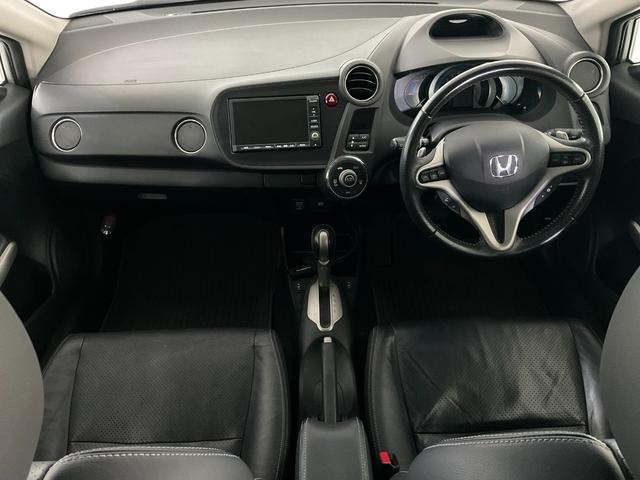 インサイト ＬＳ　黒革シート／シートヒーター／ＨＤＤインターナビ／バックカメラ／スマートキー／クルーズコントロール／純正１６ＡＷ／ＣＤ／ＤＶＤ／ＴＶ／ＨＩＤヘッドランプ／フォグ／パドルシフト／ヒーテッドアミラー／ＥＴＣ（2枚目）