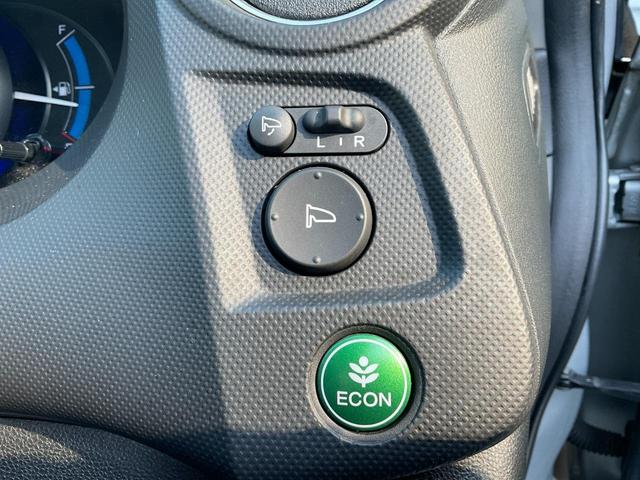 インサイト ＬＳ　黒革シート／シートヒーター／ＨＤＤインターナビ／バックカメラ／スマートキー／クルーズコントロール／純正１６ＡＷ／ＣＤ／ＤＶＤ／ＴＶ／ＨＩＤヘッドランプ／フォグ／パドルシフト／ヒーテッドアミラー／ＥＴＣ（36枚目）