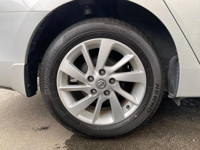 シルフィ Ｇ　スマートキー／プッシュスタート／ＨＩＤヘッドランプ／フォグランプ／純正１６インチアルミ／ＣＤオーディオ／デュアルオートエアコン／横滑り防止／サイド・カーテンエアバック／ウィンカードアミラー（11枚目）