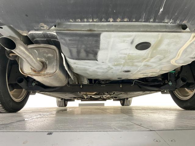 シルフィ Ｇ　スマートキー／プッシュスタート／ＨＩＤヘッドランプ／フォグランプ／純正１６インチアルミ／ＣＤオーディオ／デュアルオートエアコン／横滑り防止／サイド・カーテンエアバック／ウィンカードアミラー（13枚目）