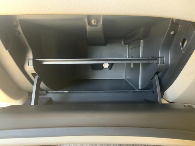 シルフィ Ｇ　スマートキー／プッシュスタート／ＨＩＤヘッドランプ／フォグランプ／純正１６インチアルミ／ＣＤオーディオ／デュアルオートエアコン／横滑り防止／サイド・カーテンエアバック／ウィンカードアミラー（44枚目）