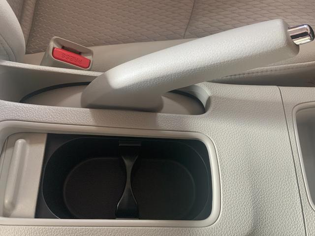 シルフィ Ｇ　スマートキー／プッシュスタート／ＨＩＤヘッドランプ／フォグランプ／純正１６インチアルミ／ＣＤオーディオ／デュアルオートエアコン／横滑り防止／サイド・カーテンエアバック／ウィンカードアミラー（47枚目）