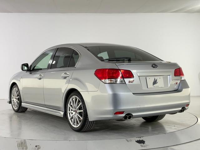 レガシィＢ４ ２．５ｉアイサイトｔＳ　半皮シート／メモリーナビ／フルセグ／追従クルコン／純正１８ＡＷ／ＨＩＤライト／ＦＲフォグ／ＳＴＩエアロ／パワーシート／革巻ステアリング／ビルシュタインダンパー／ＣＤ／ＤＶＤ／ＢＴ／ＳＤ／ＵＳＢ（11枚目）