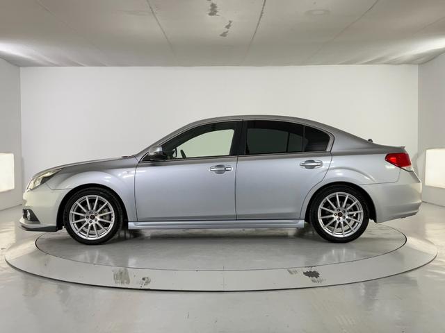 レガシィＢ４ ２．５ｉアイサイトｔＳ　半皮シート／メモリーナビ／フルセグ／追従クルコン／純正１８ＡＷ／ＨＩＤライト／ＦＲフォグ／ＳＴＩエアロ／パワーシート／革巻ステアリング／ビルシュタインダンパー／ＣＤ／ＤＶＤ／ＢＴ／ＳＤ／ＵＳＢ（12枚目）