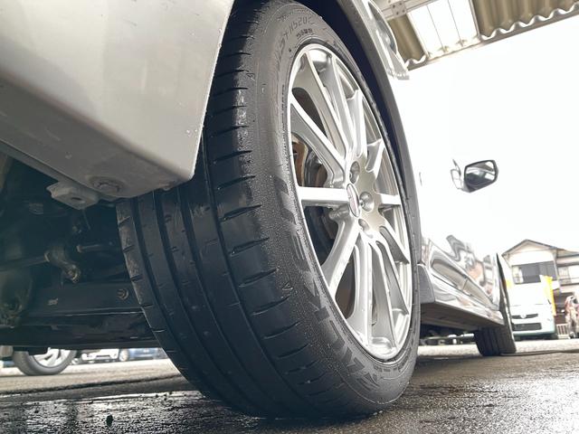 レガシィＢ４ ２．５ｉアイサイトｔＳ　半皮シート／メモリーナビ／フルセグ／追従クルコン／純正１８ＡＷ／ＨＩＤライト／ＦＲフォグ／ＳＴＩエアロ／パワーシート／革巻ステアリング／ビルシュタインダンパー／ＣＤ／ＤＶＤ／ＢＴ／ＳＤ／ＵＳＢ（15枚目）