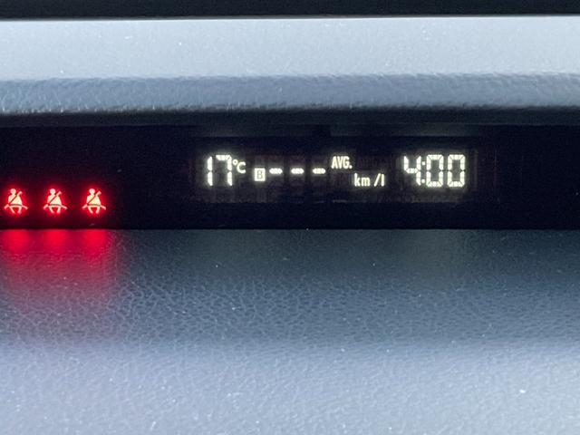 レガシィＢ４ ２．５ｉアイサイトｔＳ　半皮シート／メモリーナビ／フルセグ／追従クルコン／純正１８ＡＷ／ＨＩＤライト／ＦＲフォグ／ＳＴＩエアロ／パワーシート／革巻ステアリング／ビルシュタインダンパー／ＣＤ／ＤＶＤ／ＢＴ／ＳＤ／ＵＳＢ（29枚目）