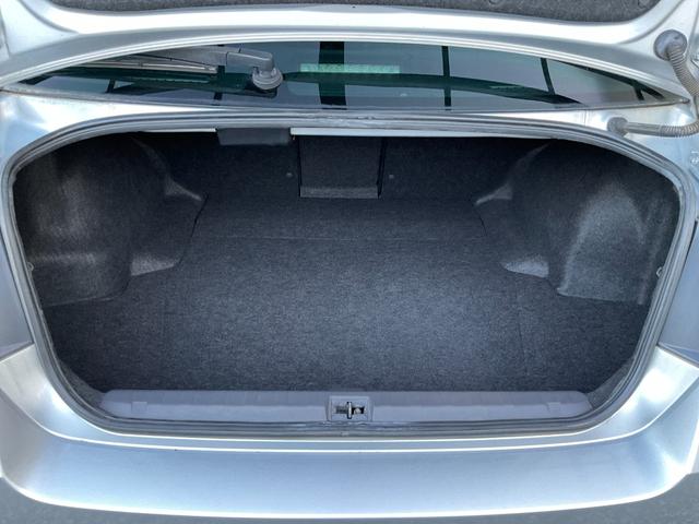 レガシィＢ４ ２．５ｉアイサイトｔＳ　半皮シート／メモリーナビ／フルセグ／追従クルコン／純正１８ＡＷ／ＨＩＤライト／ＦＲフォグ／ＳＴＩエアロ／パワーシート／革巻ステアリング／ビルシュタインダンパー／ＣＤ／ＤＶＤ／ＢＴ／ＳＤ／ＵＳＢ（31枚目）