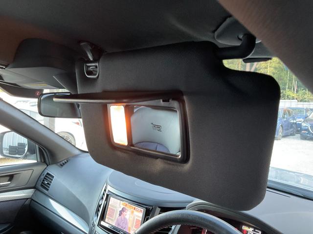 レガシィＢ４ ２．５ｉアイサイトｔＳ　半皮シート／メモリーナビ／フルセグ／追従クルコン／純正１８ＡＷ／ＨＩＤライト／ＦＲフォグ／ＳＴＩエアロ／パワーシート／革巻ステアリング／ビルシュタインダンパー／ＣＤ／ＤＶＤ／ＢＴ／ＳＤ／ＵＳＢ（48枚目）