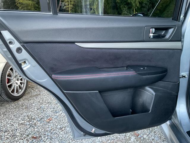 レガシィＢ４ ２．５ｉアイサイトｔＳ　半皮シート／メモリーナビ／フルセグ／追従クルコン／純正１８ＡＷ／ＨＩＤライト／ＦＲフォグ／ＳＴＩエアロ／パワーシート／革巻ステアリング／ビルシュタインダンパー／ＣＤ／ＤＶＤ／ＢＴ／ＳＤ／ＵＳＢ（53枚目）