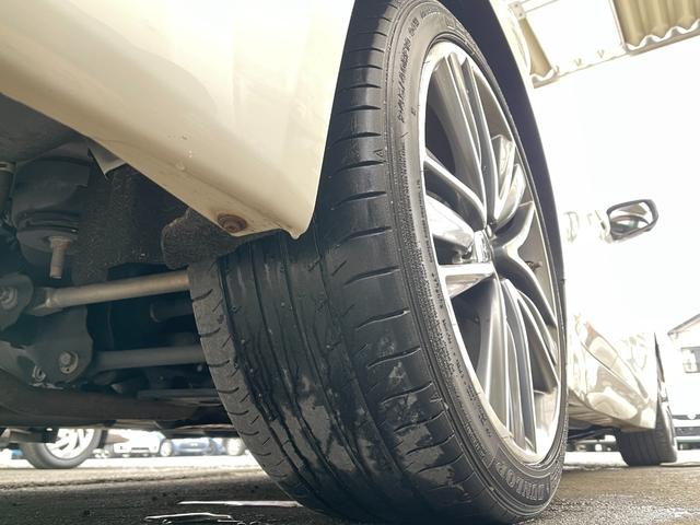 スカイライン ２００ＧＴ－ｔタイプＳＰ　純正コネクトナビ／全方位カメラ／サンルーフ／全方位運転支援／ビジョンＰＫＧ／ＢＯＳＥ／黒革シート／純正１９ＡＷ／パワーシート／シートヒーター／ＬＥＤライト／ＥＴＣ／フルセグ／ＢＴ／ＤＶＤ／ＵＳＢ（17枚目）