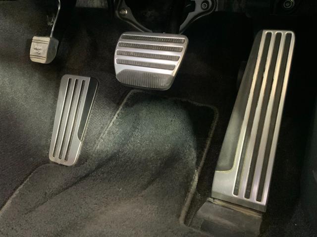 スカイライン ２００ＧＴ－ｔタイプＳＰ　純正コネクトナビ／全方位カメラ／サンルーフ／全方位運転支援／ビジョンＰＫＧ／ＢＯＳＥ／黒革シート／純正１９ＡＷ／パワーシート／シートヒーター／ＬＥＤライト／ＥＴＣ／フルセグ／ＢＴ／ＤＶＤ／ＵＳＢ（42枚目）