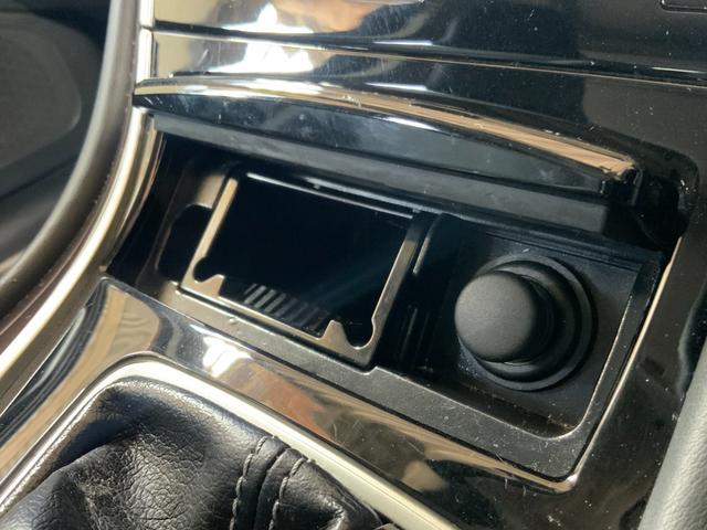 スカイライン ２００ＧＴ－ｔタイプＳＰ　純正コネクトナビ／全方位カメラ／サンルーフ／全方位運転支援／ビジョンＰＫＧ／ＢＯＳＥ／黒革シート／純正１９ＡＷ／パワーシート／シートヒーター／ＬＥＤライト／ＥＴＣ／フルセグ／ＢＴ／ＤＶＤ／ＵＳＢ（52枚目）