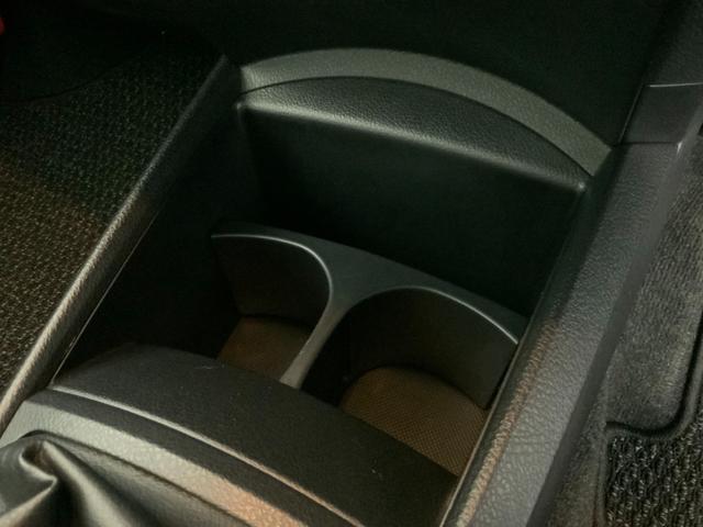 カローラアクシオ 1.5G 5速マニュアル/純正ナビ/TV/Bluetooth/CD/SD/キーレス/ステアリングスイッチ/フォグランプ/サイド・カーテンエアバック/電動格納ドアミラー/横滑り防止(31枚目)