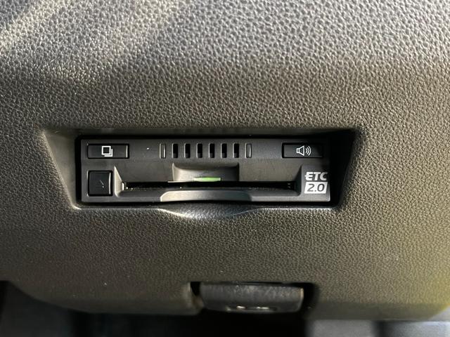 パッソ モーダ Gパッケージ スマアシ3(衝突軽減/誤発進抑制/車線逸脱警報)/LEDヘッド/ドレスアップPKG(ハーフレザーシート・15インチAW)/パノラミックビュー/純正ナビ/フルセグ/Bluetooth/ETC2.0(6枚目)