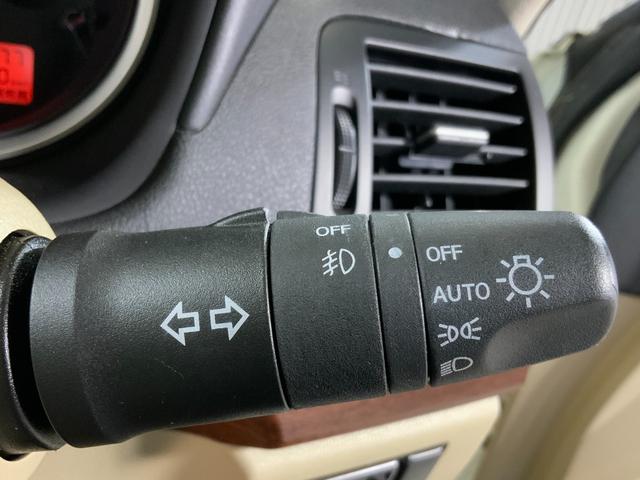 ブルーバードシルフィ ２０Ｇ　純正ＨＤＤナビ／サイドバックカメラ／パワーシート／ＨＩＤライト／フォグライト／ＥＴＣ／スマートキー／純正１６ＡＷ／木革コンビステア／ＴＶ／ＣＤ／ＢＴ／Ｍサーバー／ステアスイッチ／プラズマクラスター（21枚目）