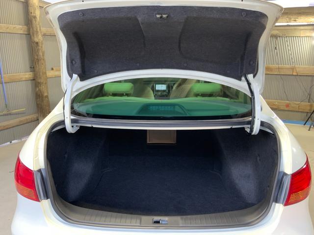 ブルーバードシルフィ ２０Ｇ　純正ＨＤＤナビ／サイドバックカメラ／パワーシート／ＨＩＤライト／フォグライト／ＥＴＣ／スマートキー／純正１６ＡＷ／木革コンビステア／ＴＶ／ＣＤ／ＢＴ／Ｍサーバー／ステアスイッチ／プラズマクラスター（37枚目）