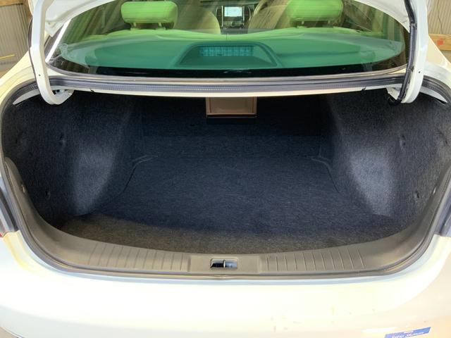 ブルーバードシルフィ ２０Ｇ　純正ＨＤＤナビ／サイドバックカメラ／パワーシート／ＨＩＤライト／フォグライト／ＥＴＣ／スマートキー／純正１６ＡＷ／木革コンビステア／ＴＶ／ＣＤ／ＢＴ／Ｍサーバー／ステアスイッチ／プラズマクラスター（38枚目）