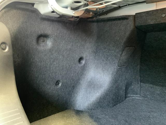 ブルーバードシルフィ ２０Ｇ　純正ＨＤＤナビ／サイドバックカメラ／パワーシート／ＨＩＤライト／フォグライト／ＥＴＣ／スマートキー／純正１６ＡＷ／木革コンビステア／ＴＶ／ＣＤ／ＢＴ／Ｍサーバー／ステアスイッチ／プラズマクラスター（39枚目）