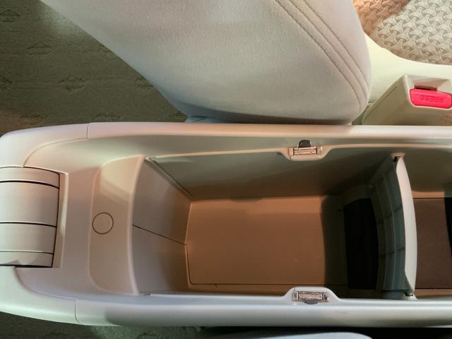 ブルーバードシルフィ ２０Ｇ　純正ＨＤＤナビ／サイドバックカメラ／パワーシート／ＨＩＤライト／フォグライト／ＥＴＣ／スマートキー／純正１６ＡＷ／木革コンビステア／ＴＶ／ＣＤ／ＢＴ／Ｍサーバー／ステアスイッチ／プラズマクラスター（57枚目）