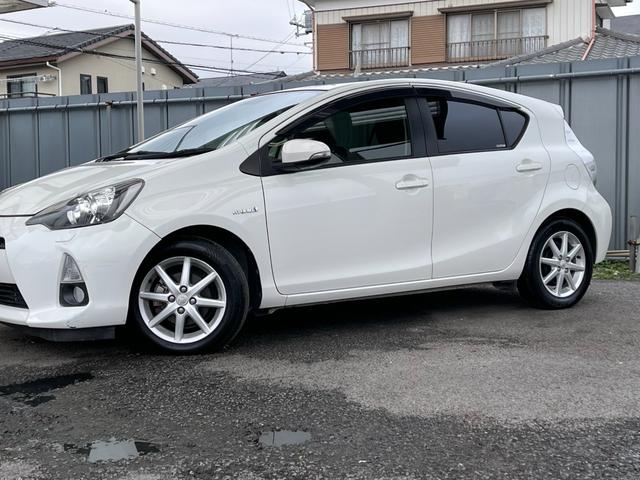 アクア G 純正ナビ/バックカメラ/ETC/スマートキー/LEDヘッドランプ/シートヒーター/BT/フルセグTV/スマートエントリーPKG/LEDヘッドランプPKG/アドバンストディスプレイPKG/純正15AW(9枚目)