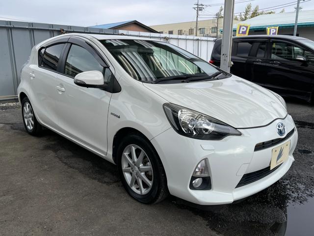 アクア G 純正ナビ/バックカメラ/ETC/スマートキー/LEDヘッドランプ/シートヒーター/BT/フルセグTV/スマートエントリーPKG/LEDヘッドランプPKG/アドバンストディスプレイPKG/純正15AW(13枚目)