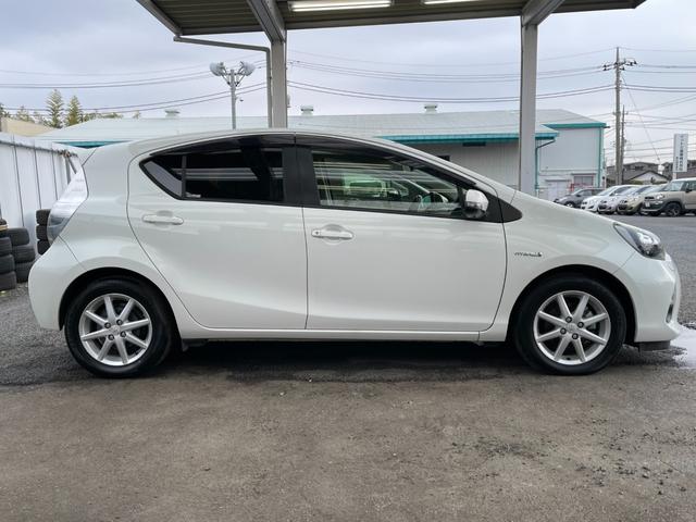 アクア G 純正ナビ/バックカメラ/ETC/スマートキー/LEDヘッドランプ/シートヒーター/BT/フルセグTV/スマートエントリーPKG/LEDヘッドランプPKG/アドバンストディスプレイPKG/純正15AW(14枚目)