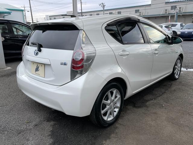 アクア G 純正ナビ/バックカメラ/ETC/スマートキー/LEDヘッドランプ/シートヒーター/BT/フルセグTV/スマートエントリーPKG/LEDヘッドランプPKG/アドバンストディスプレイPKG/純正15AW(15枚目)