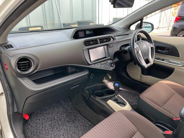 アクア G 純正ナビ/バックカメラ/ETC/スマートキー/LEDヘッドランプ/シートヒーター/BT/フルセグTV/スマートエントリーPKG/LEDヘッドランプPKG/アドバンストディスプレイPKG/純正15AW(39枚目)